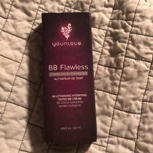 Younique BB Flawless NIB